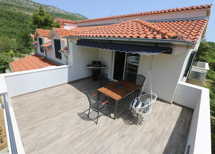 Apartament Apartment Tugare Tugare