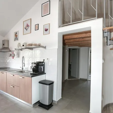 Apartment Tugare *