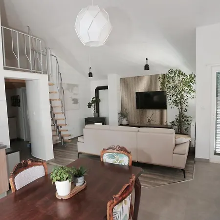 Apartment Tugare Apartment