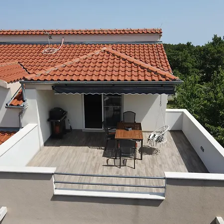 Apartament Apartment Tugare